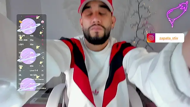 Snapshot of estiben_05 chatting on 28, 10, 2025 estiben 05 online show from 28, 10, 2025