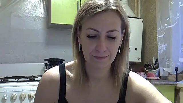 AshleyXHoney online show from 4, 12, 2024