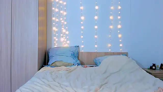 evelinal ove online show from 13, 2, 2025