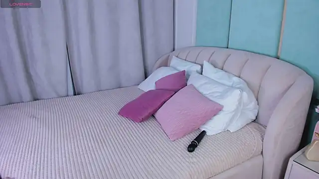 Love is Lola online show from 10, 1, 2025