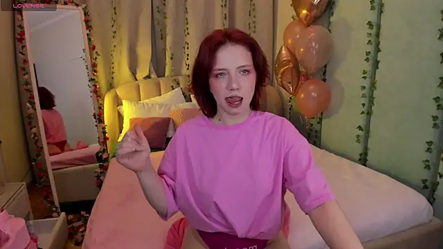 Love is Lola online show from 27, 2, 2025