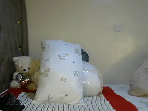 ebony Catalia online show from 23, 10, 2025