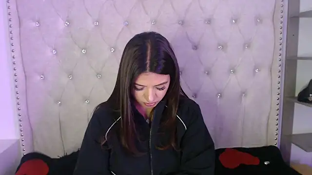 Abril Squirt online show from 13, 10, 2025