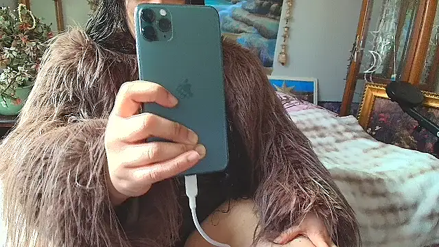 MelanieFawker online show from 9, 3, 2025