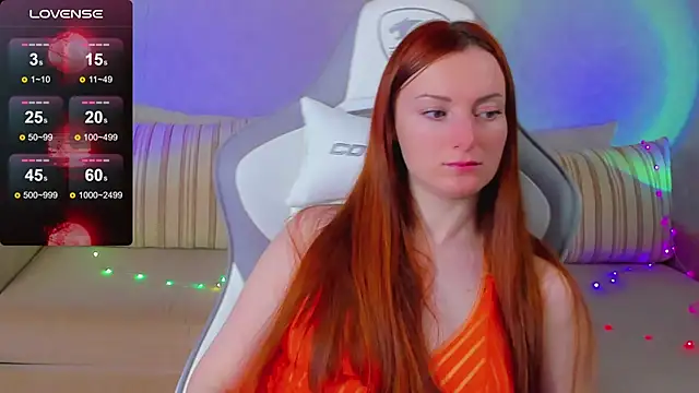 Snapshot of FlamyGold chatting on 12, 10, 2025 FlamyGold online show from 12, 10, 2025