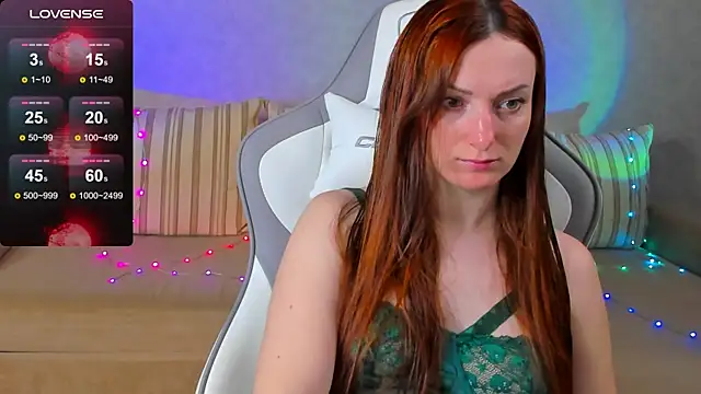 Snapshot of FlamyGold chatting on 21, 10, 2025 FlamyGold online show from 21, 10, 2025