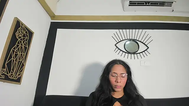 EmilyGomezLS online show from 31, 3, 2026