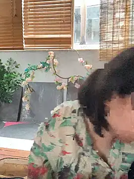 Eliza-E online show from 1, 3, 2026