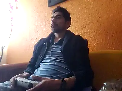 Angel Coronel online show from 5, 12, 2024