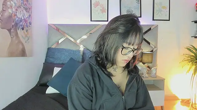 Snapshot of sofi_bakerr chatting on 13, 5, 2026 sofi bakerr online show from 13, 5, 2026