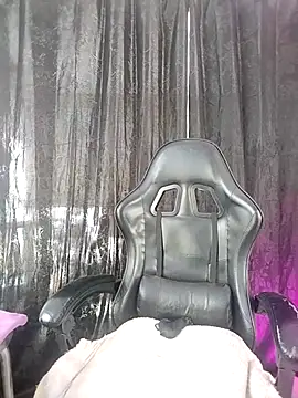 tevenwhiite online show from 28, 7, 2026