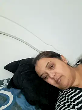 sarahhh1987 online show from 6, 11, 2025