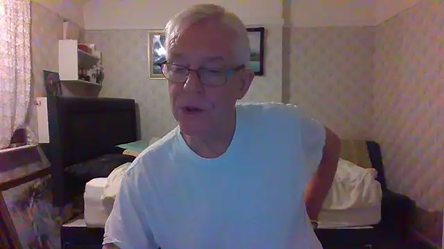 Snapshot of shaun63m chatting on 16, 11, 2025 shaun63m online show from 16, 11, 2025