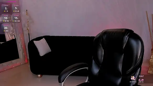Snapshot of HannaConnor_ chatting on 13, 5, 2026 HannaConnor online show from 13, 5, 2026