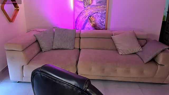 Snapshot of HannaConnor_ chatting on 8, 6, 2026 HannaConnor online show from 8, 6, 2026