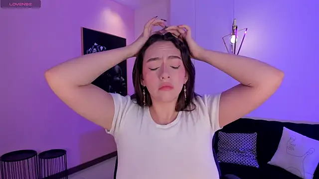 Snapshot of BellaRose_X chatting on 18, 12, 2024 BellaRose X online show from 18, 12, 2024