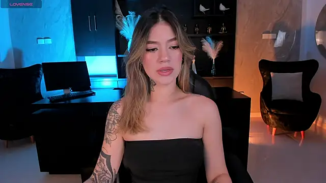 ViolettHansson online show from 30, 9, 2025