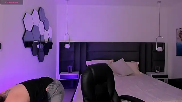 ViolettHansson online show from 17, 10, 2025