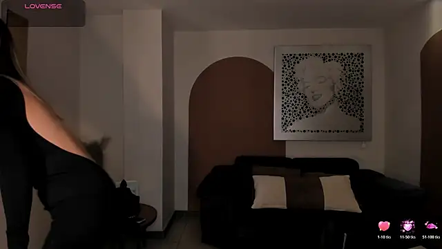 ViolettHansson online show from 12, 4, 2026