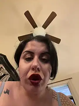 holyeroticss online show from 5, 3, 2025