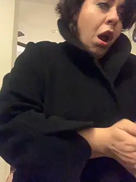 holyeroticss online show from 1, 12, 2025