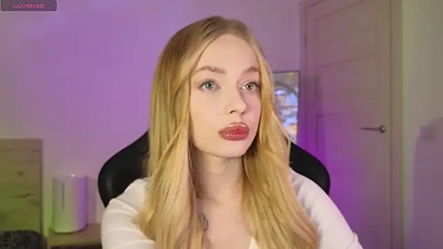  MayShy  online show from 15, 3, 2025