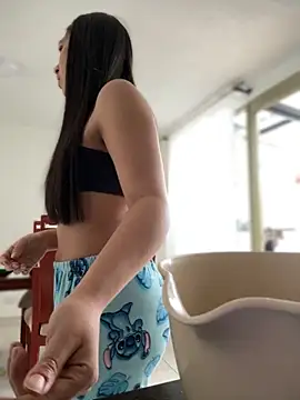 Salome golvert online show from 23, 10, 2025