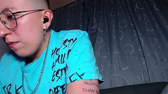 Sexyboy 666 online show from 26, 11, 2025