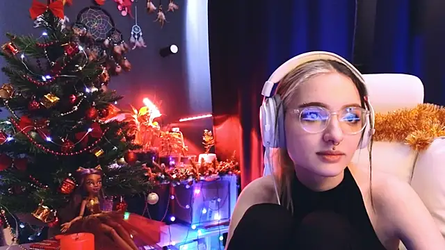 Snapshot of Avi_Nile chatting on 20, 12, 2024 Avi Nile online show from 20, 12, 2024