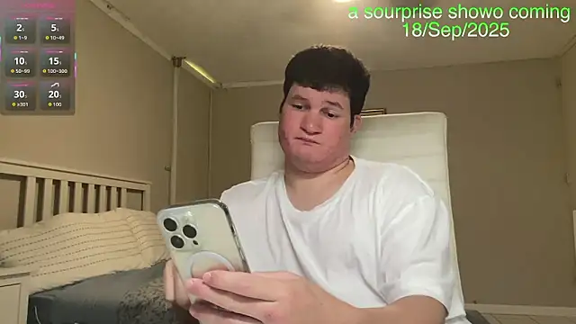 Snapshot of Lorenzo_hernandez chatting on 10, 9, 2025 Lorenzo hernandez online show from 10, 9, 2025