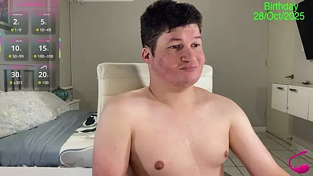 Snapshot of Lorenzo_hernandez chatting on 15, 10, 2025 Lorenzo hernandez online show from 15, 10, 2025