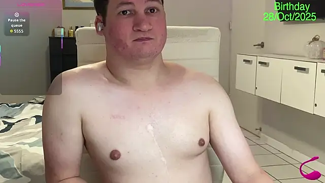 Snapshot of Lorenzo_hernandez chatting on 18, 10, 2025 Lorenzo hernandez online show from 18, 10, 2025