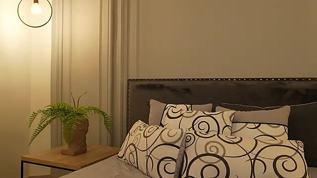 IrisBaker online show from 16, 11, 2025