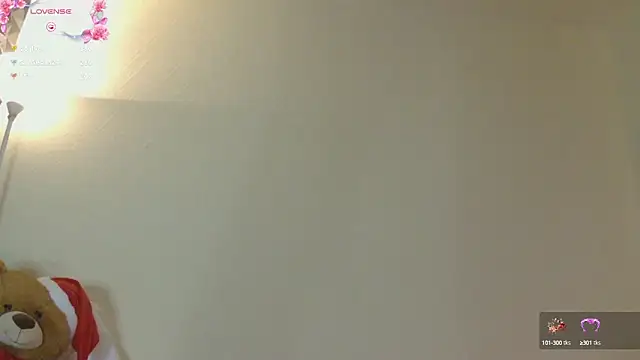 Snapshot of Finibondi chatting on 11, 12, 2024 Finibondi online show from 11, 12, 2024