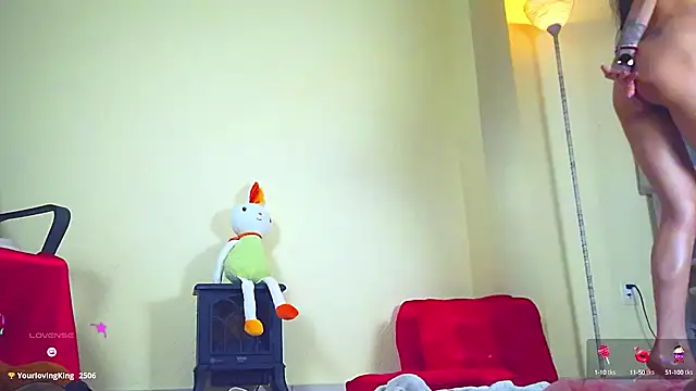 Snapshot of Finibondi chatting on 14, 3, 2025 Finibondi online show from 14, 3, 2025