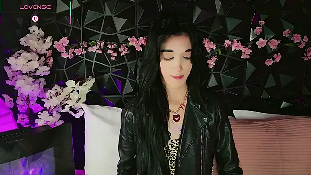 Snapshot of Finibondi chatting on 20, 9, 2025 Finibondi online show from 20, 9, 2025