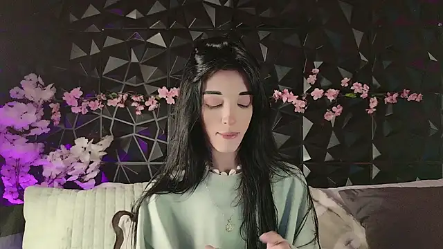 Snapshot of Finibondi chatting on 28, 9, 2025 Finibondi online show from 28, 9, 2025