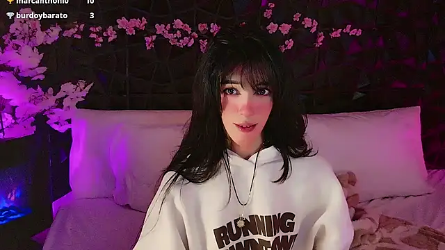 Snapshot of Finibondi chatting on 11, 10, 2025 Finibondi online show from 11, 10, 2025