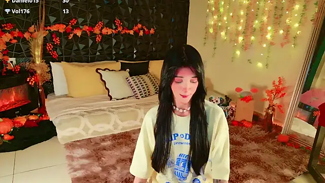 Snapshot of Finibondi chatting on 13, 11, 2025 Finibondi online show from 13, 11, 2025