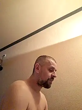 Snapshot of Huncutkuki chatting on 27, 12, 2024 Huncutkuki online show from 27, 12, 2024