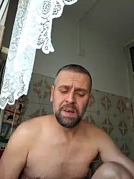 Snapshot of Huncutkuki chatting on 6, 2, 2025 Huncutkuki online show from 6, 2, 2025