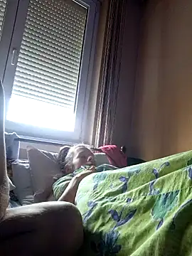 Snapshot of Huncutkuki chatting on 16, 2, 2025 Huncutkuki online show from 16, 2, 2025