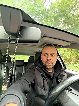 Snapshot of Huncutkuki chatting on 11, 10, 2025 Huncutkuki online show from 11, 10, 2025