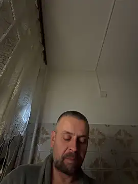 Snapshot of Huncutkuki chatting on 1, 12, 2025 Huncutkuki online show from 1, 12, 2025