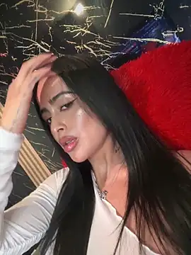 Alexandra duque online show from 11, 9, 2025