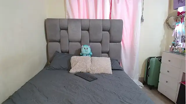 emilyaboott online show from 7, 2, 2025