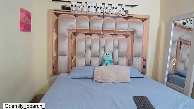 emilyaboott online show from 24, 2, 2025