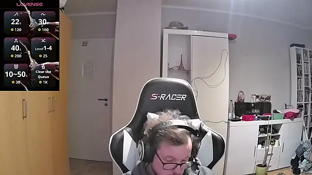 larsgessner30 online show from 19, 10, 2025