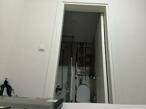 laynufff online show from 29, 3, 2026