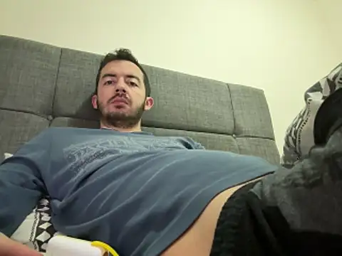 laynufff online show from 18, 4, 2026